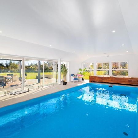The Meadows Villa Christchurch Eksteriør bilde