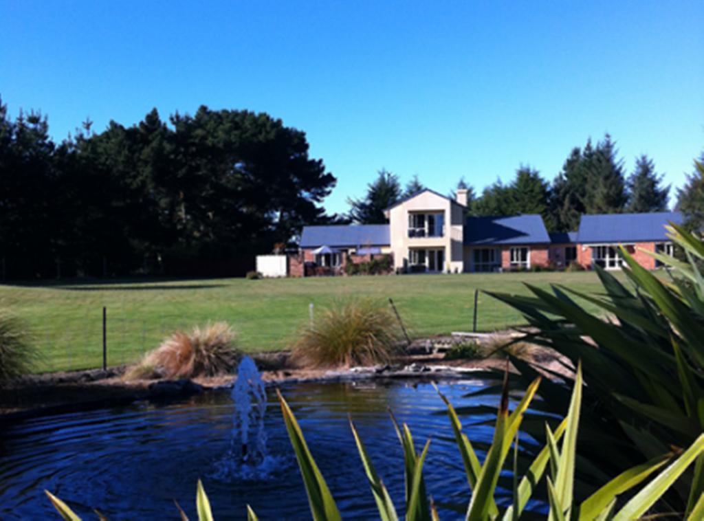 The Meadows Villa Christchurch Eksteriør bilde