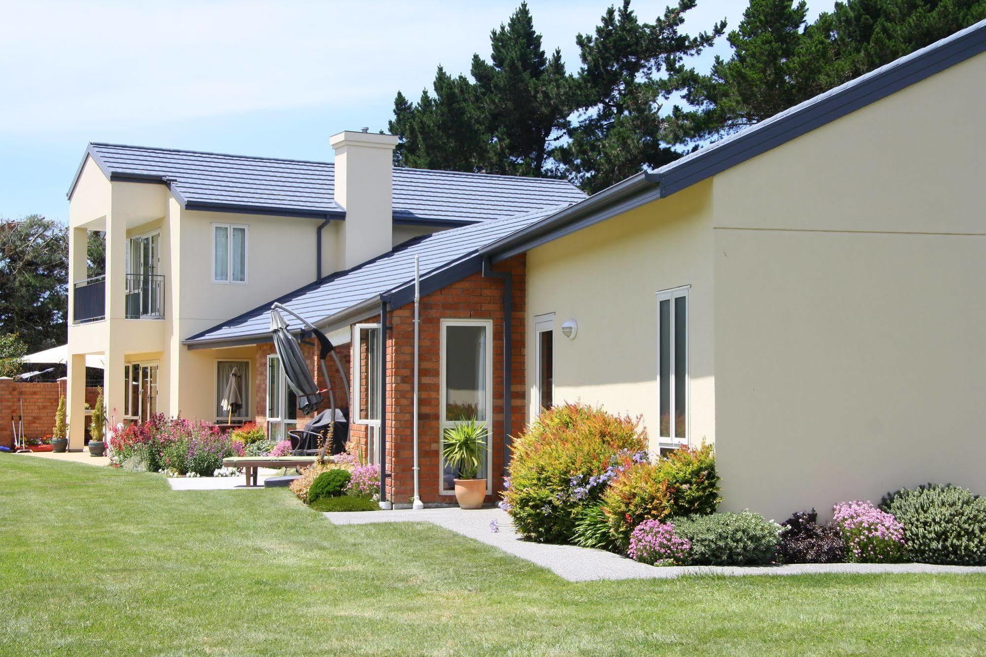 The Meadows Villa Christchurch Eksteriør bilde