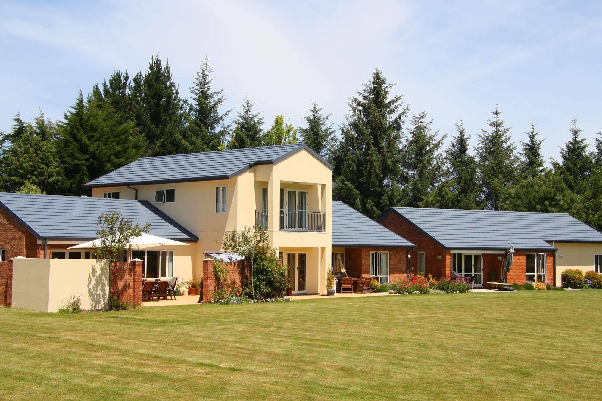 The Meadows Villa Christchurch Eksteriør bilde